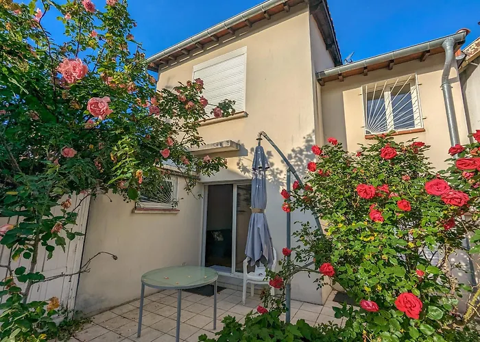 La Maison Calme Et Lumineuse Avec Jardin