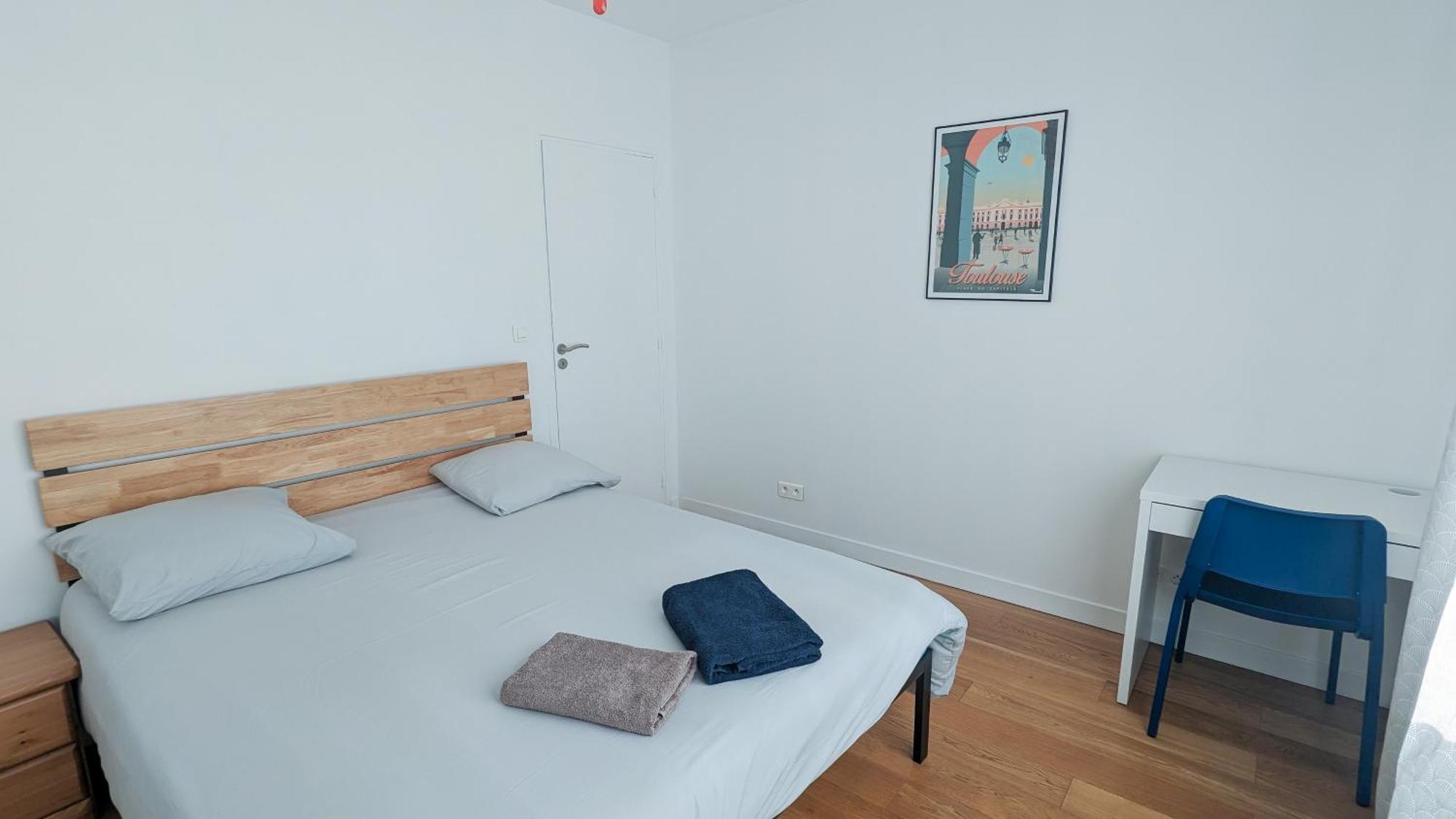 La Maison Calme Et Lumineuse Avec Jardin Holiday home *