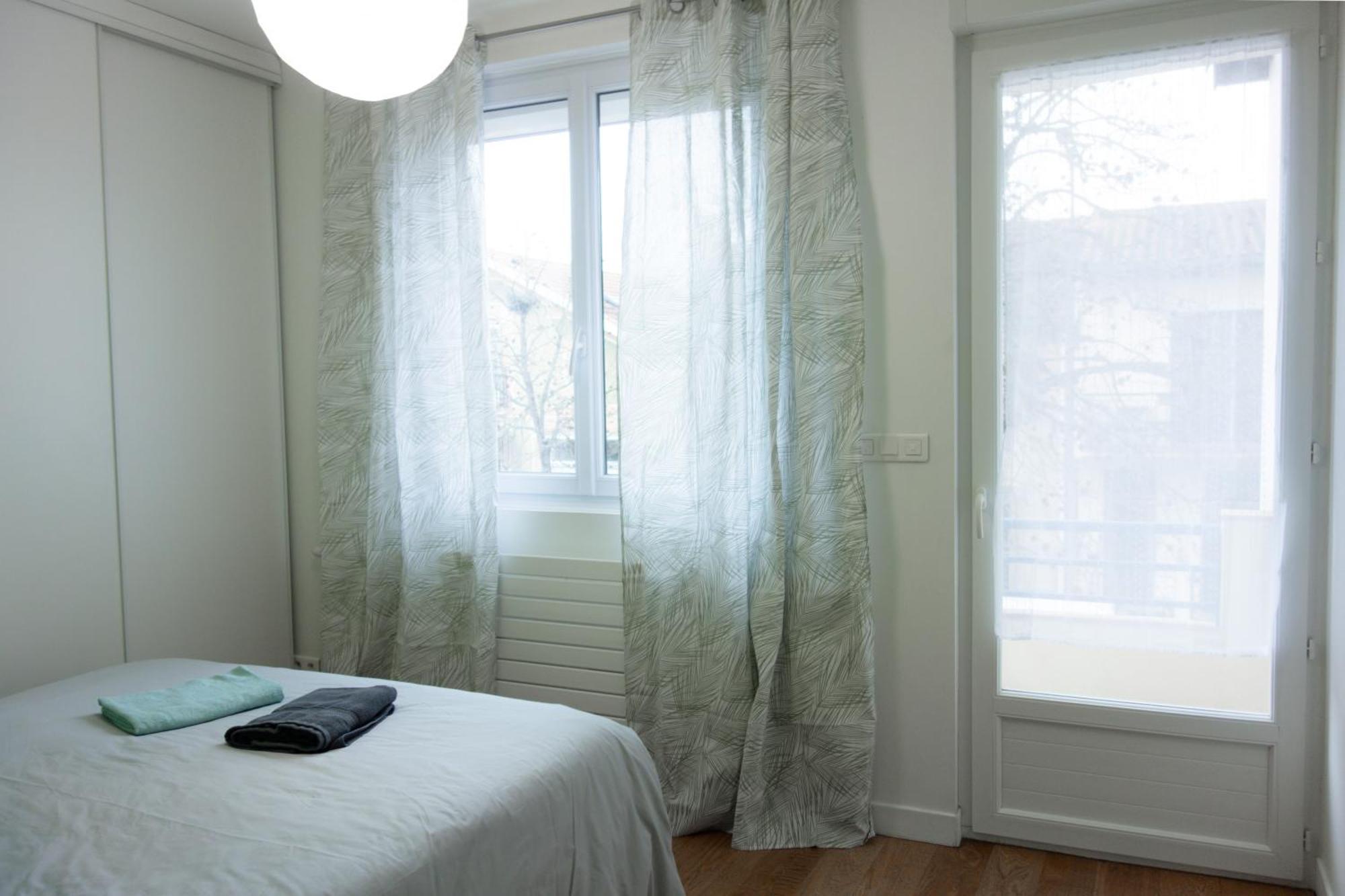 La Maison Calme Et Lumineuse Avec Jardin
